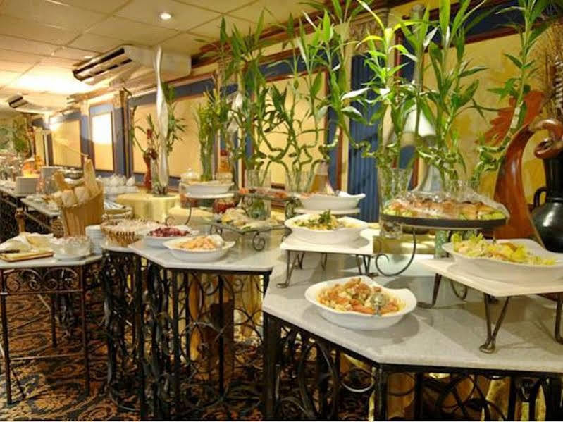 Al Mutlaq Hotel Riadh Exterior foto